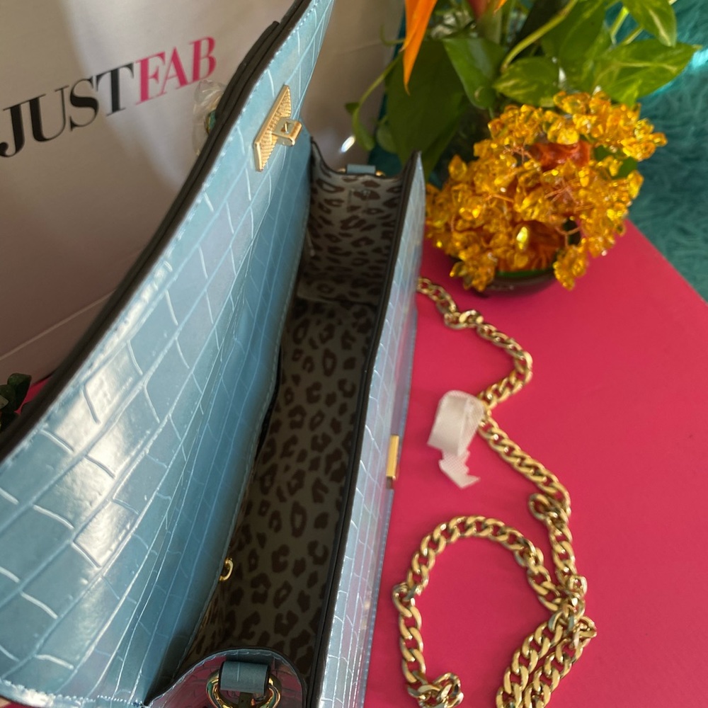 JustFab Chain Cross Body Shoulder Bag - Picture 5 of 6